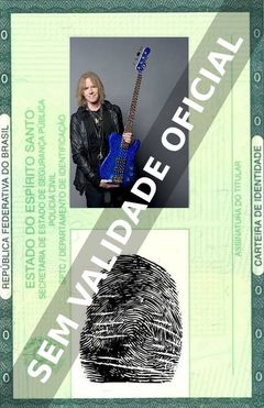 Imagem hipotética representando a carteira de identidade de Tom Hamilton