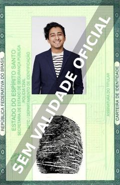 Imagem hipotética representando a carteira de identidade de Tony Revolori