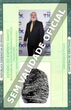 Imagem hipotética representando a carteira de identidade de Tyler Bunch