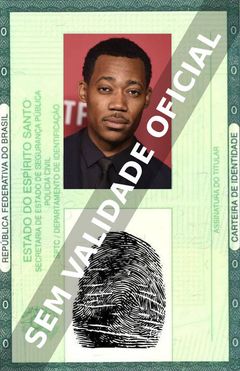 Imagem hipotética representando a carteira de identidade de Tyler James Williams