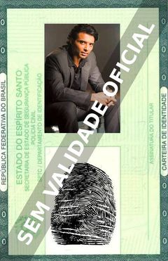 Imagem hipotética representando a carteira de identidade de Uday Chopra