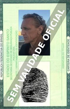Imagem hipotética representando a carteira de identidade de Vladimir 'Furdo' Furdik