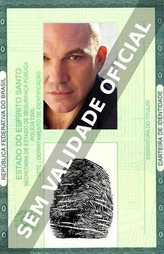 Imagem hipotética representando a carteira de identidade de Wade Williams