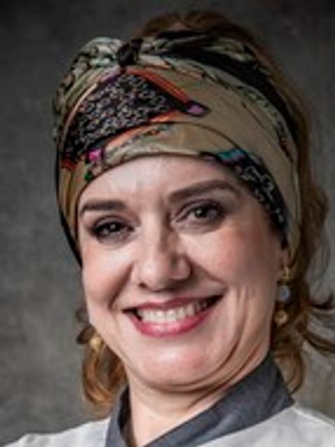 Clique para saber idade, peso, altura, etc de Leninha Camargo. Foto de Leninha Camargo