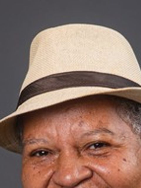 Clique para saber idade, peso, altura, etc de Tia Elza. Foto de Tia Elza